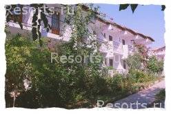 Patio Hotel 2